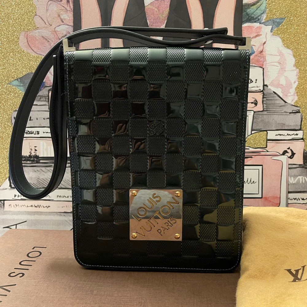 ❌SOLD❌LOUIS VUITTON CROSSBODY